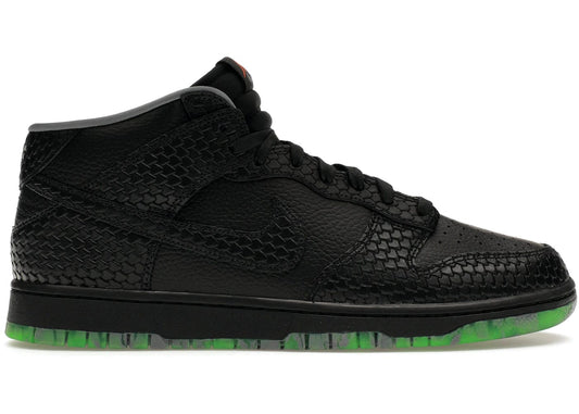 Nike Dunk Mid Premium Halloween Headless Horseman