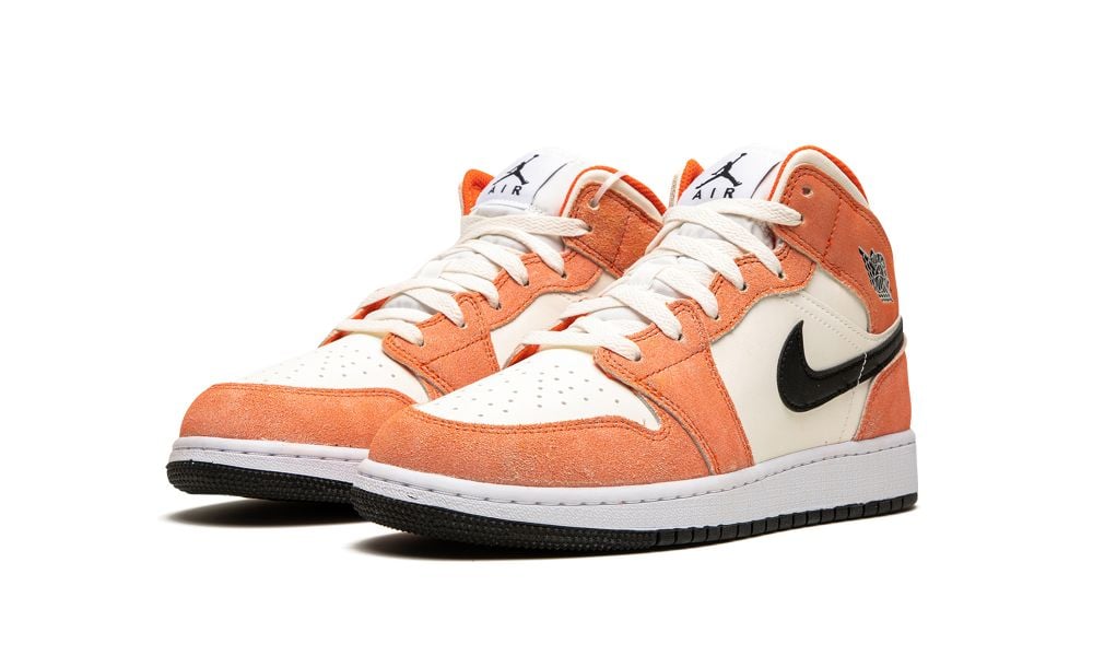 Jordan 1 Mid SE Orange Suede (GS)