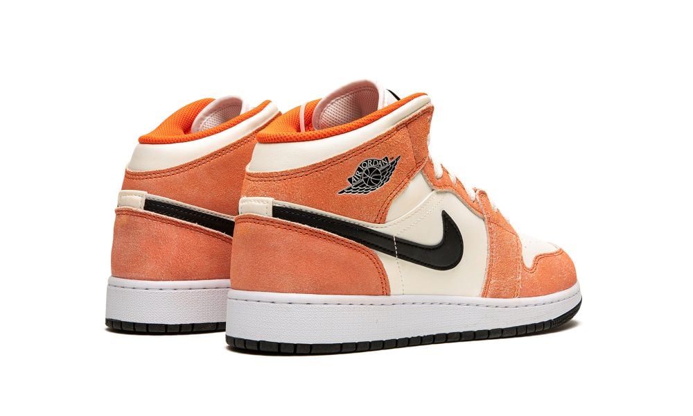 Jordan 1 Mid SE Orange Suede (GS)